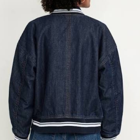NWOT: Women's Old Navy Oversized Jean Bomber Jacket - Medium - Picture 10 of 11